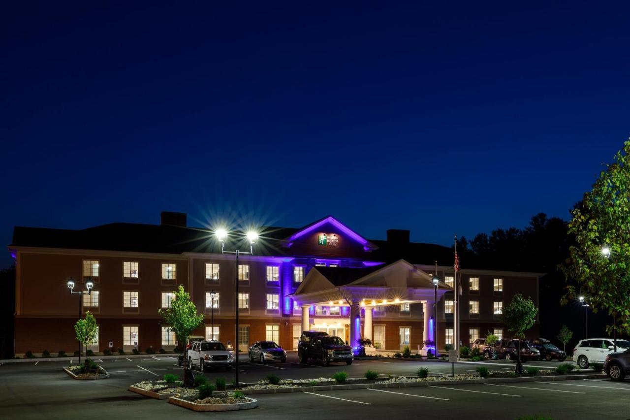 Holiday Inn Express & Suites - Sturbridge By Ihg Dış mekan fotoğraf