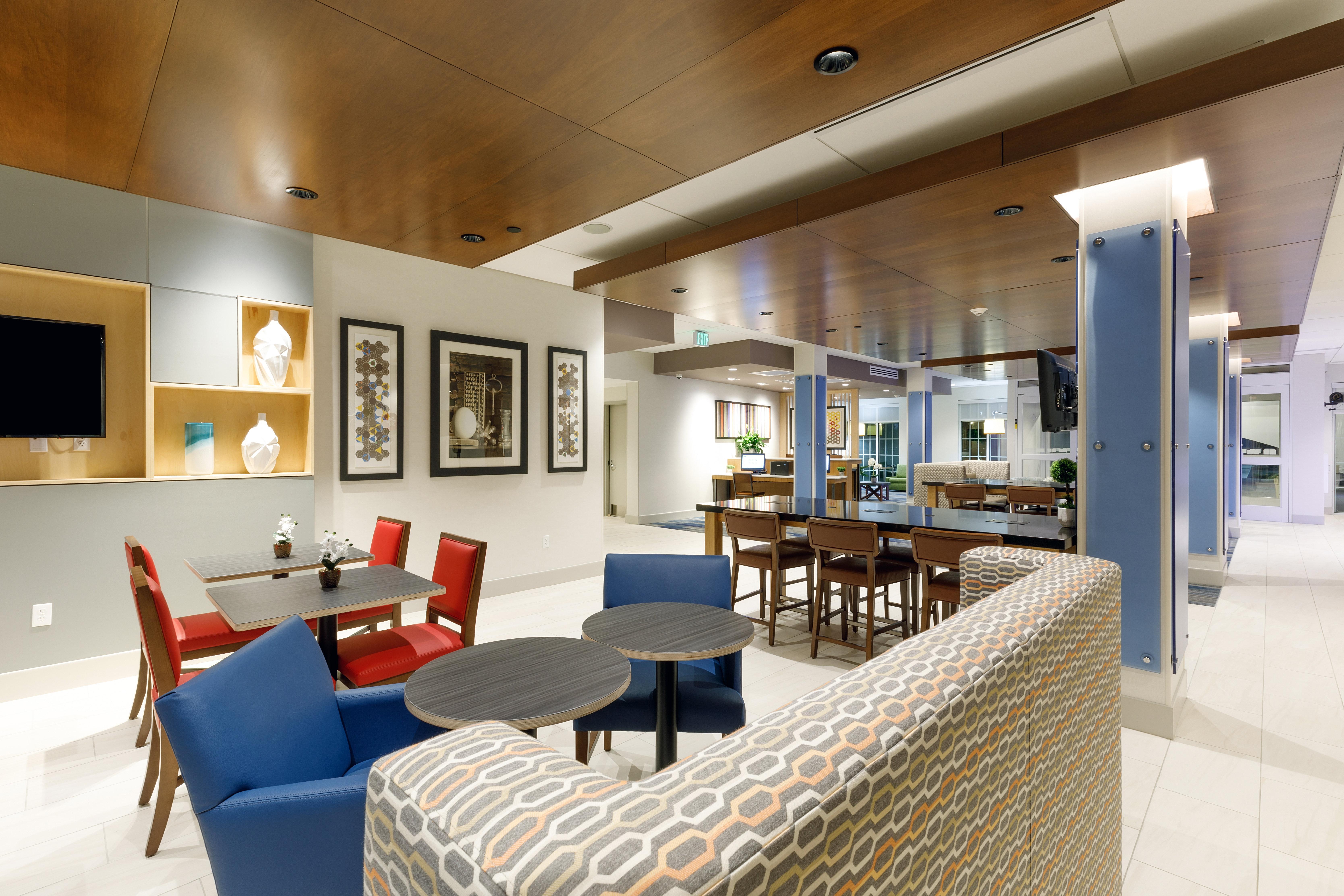 Holiday Inn Express & Suites - Sturbridge By Ihg Dış mekan fotoğraf