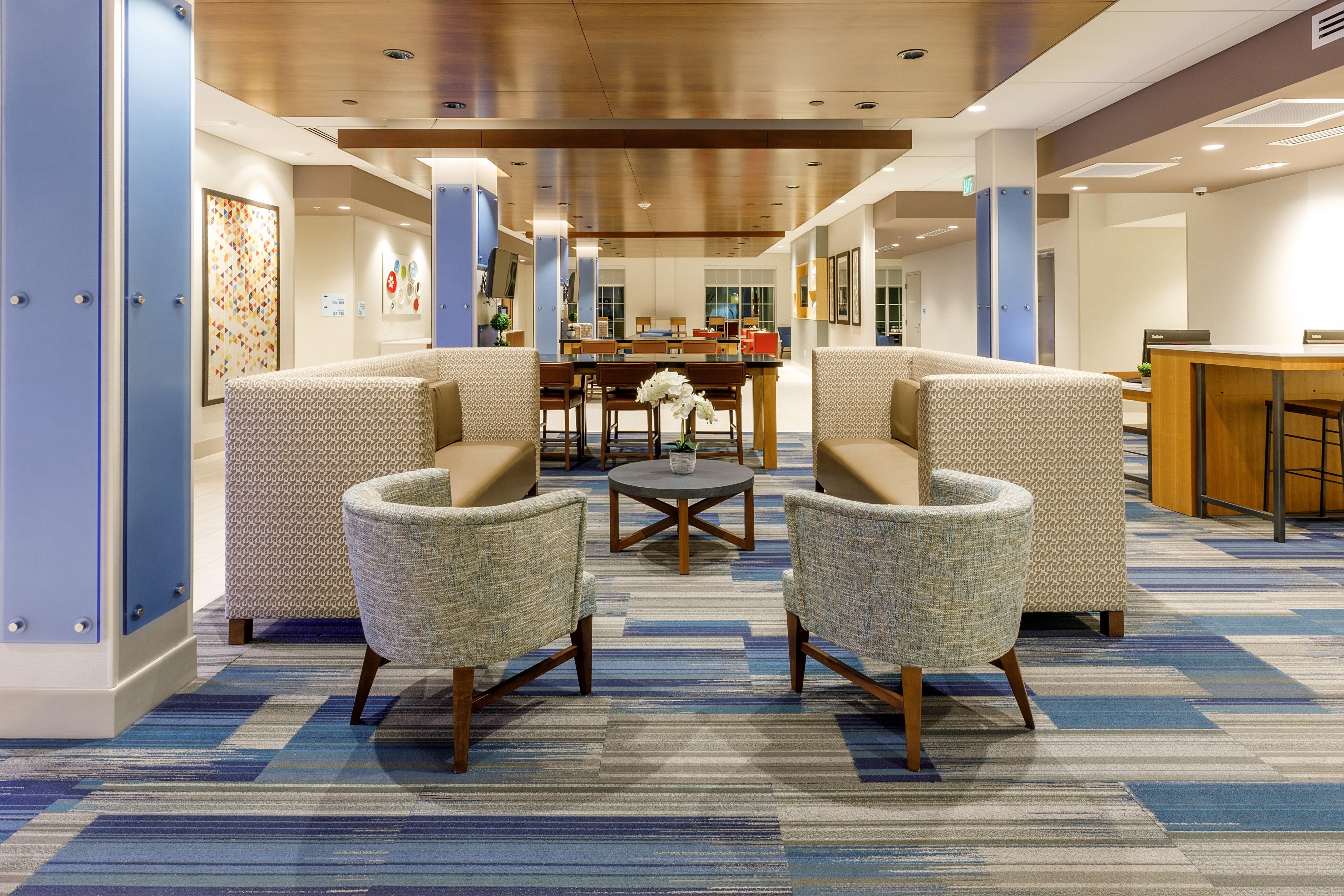 Holiday Inn Express & Suites - Sturbridge By Ihg Dış mekan fotoğraf