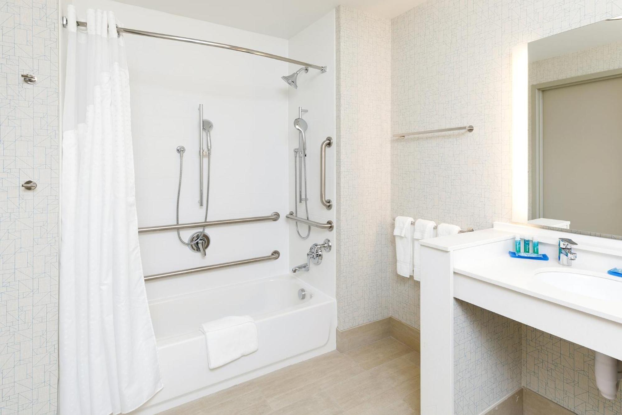 Holiday Inn Express & Suites - Sturbridge By Ihg Dış mekan fotoğraf