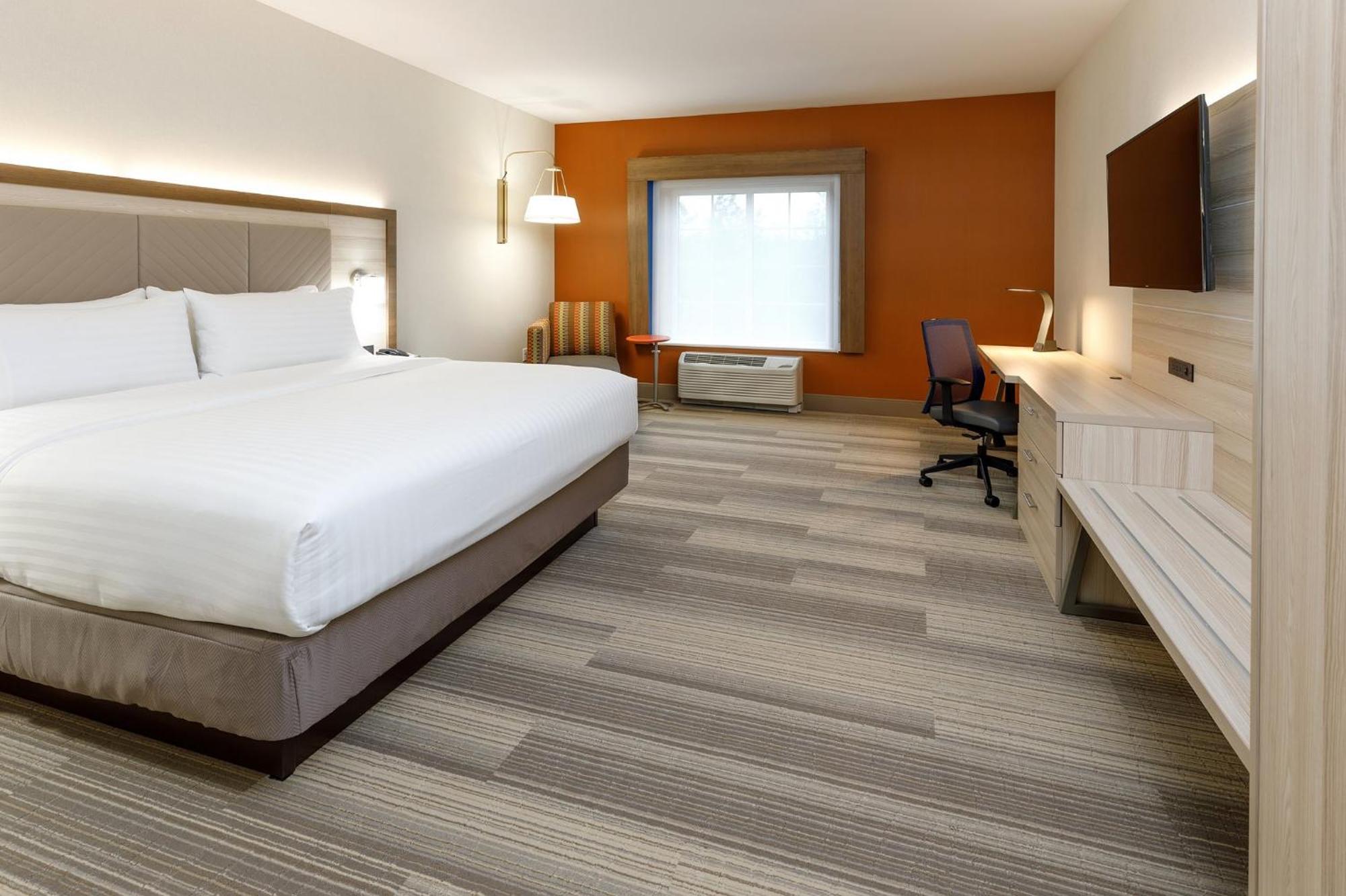 Holiday Inn Express & Suites - Sturbridge By Ihg Dış mekan fotoğraf